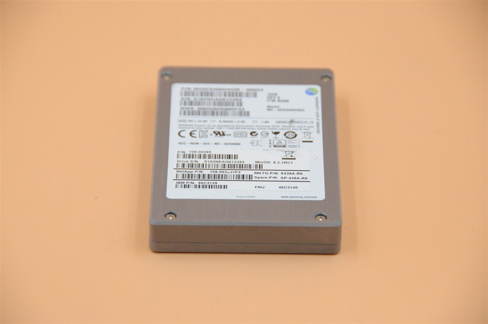 SP-438A-R6 X438A-R6 MZ-6ER4000 NETAPP 400GB 6G 2.5" SAS TLC DS2246 520BYTE SSD